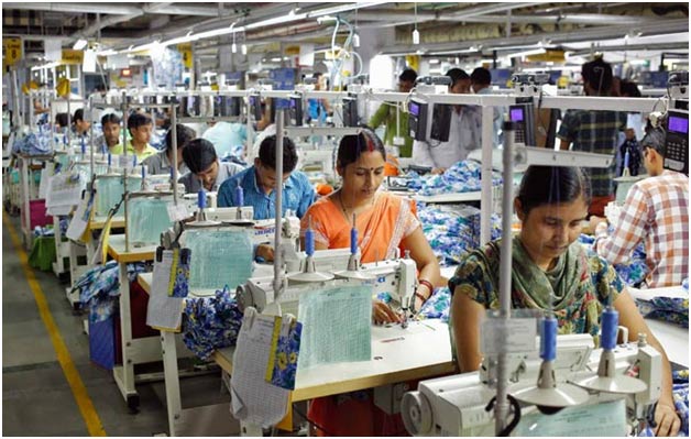 आत्मनिर्भरता और विकास का लक्ष्य - घरेलू उद्योगों की मजबूती से दूर होगी बेरोजगारी