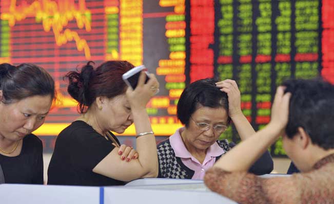 चीन की बढ़ती मुसीबतें